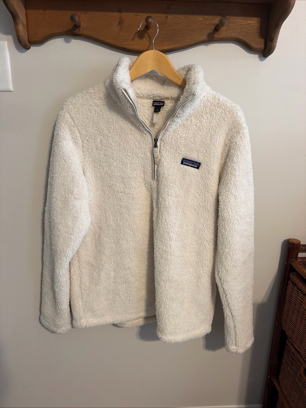 Patagonia'Cream Fleece Jacket - Cozy Half-Zip